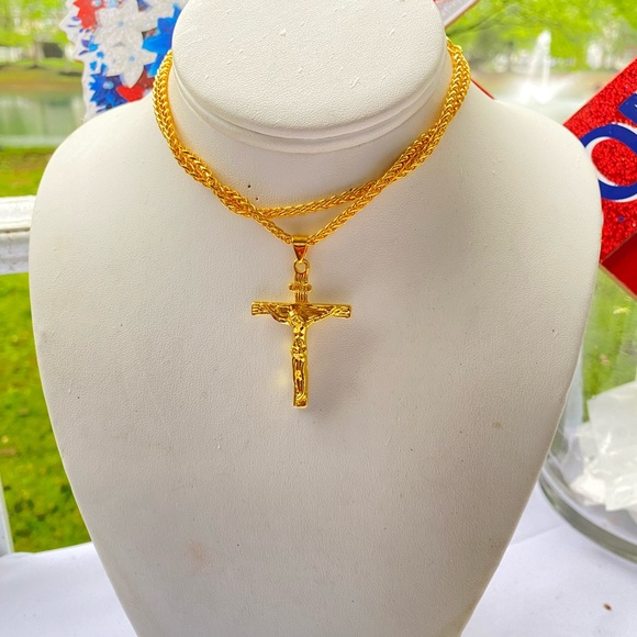 DEAL MACY DEPARTMENT NECKLACE - Picture 3 of 9